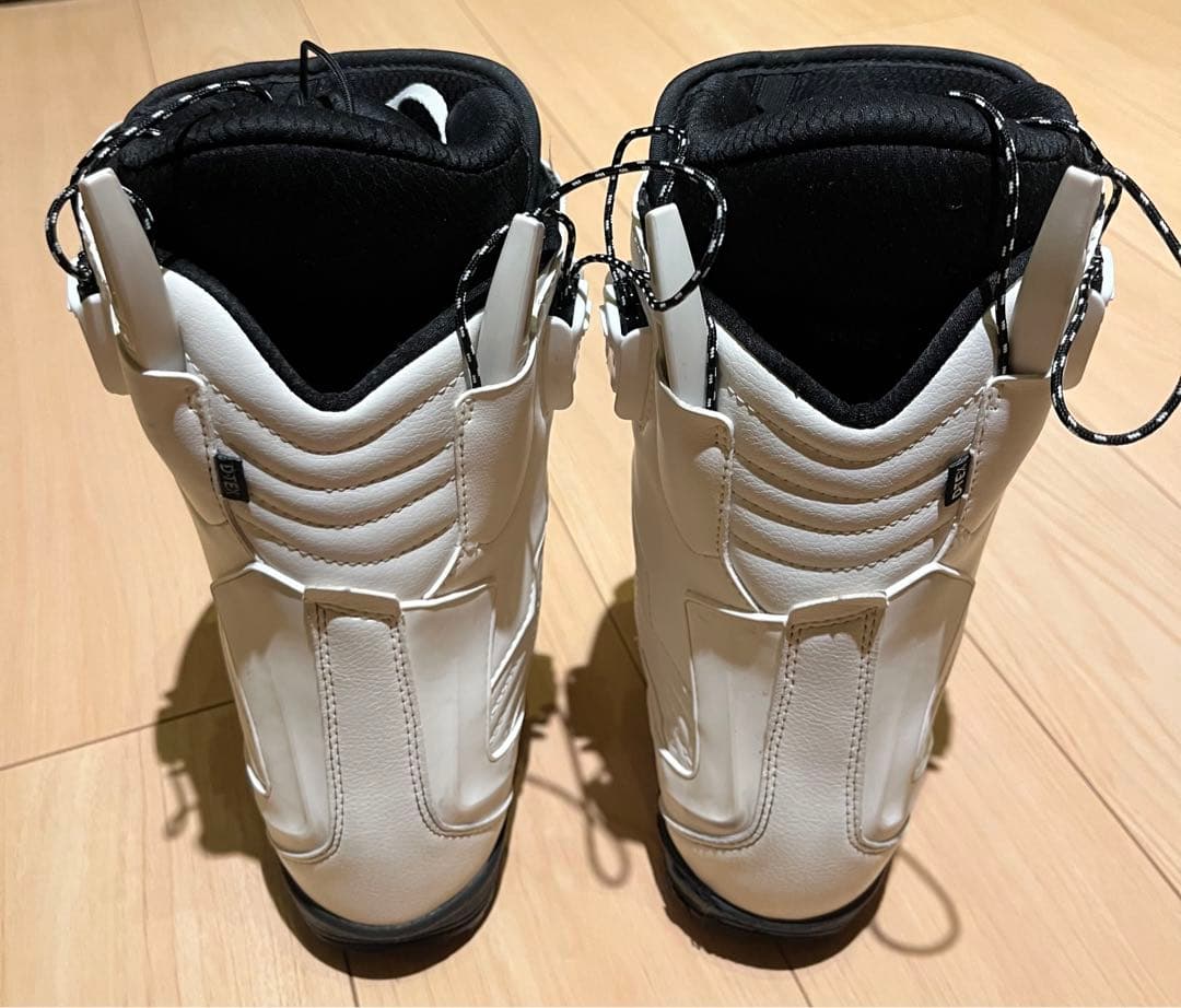 【kentmj 】DEELUXE EMPIRE 22-23モデル24.5㎝
