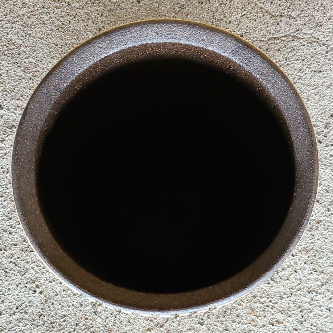 信楽焼傘立て  立線  高さ４４cm