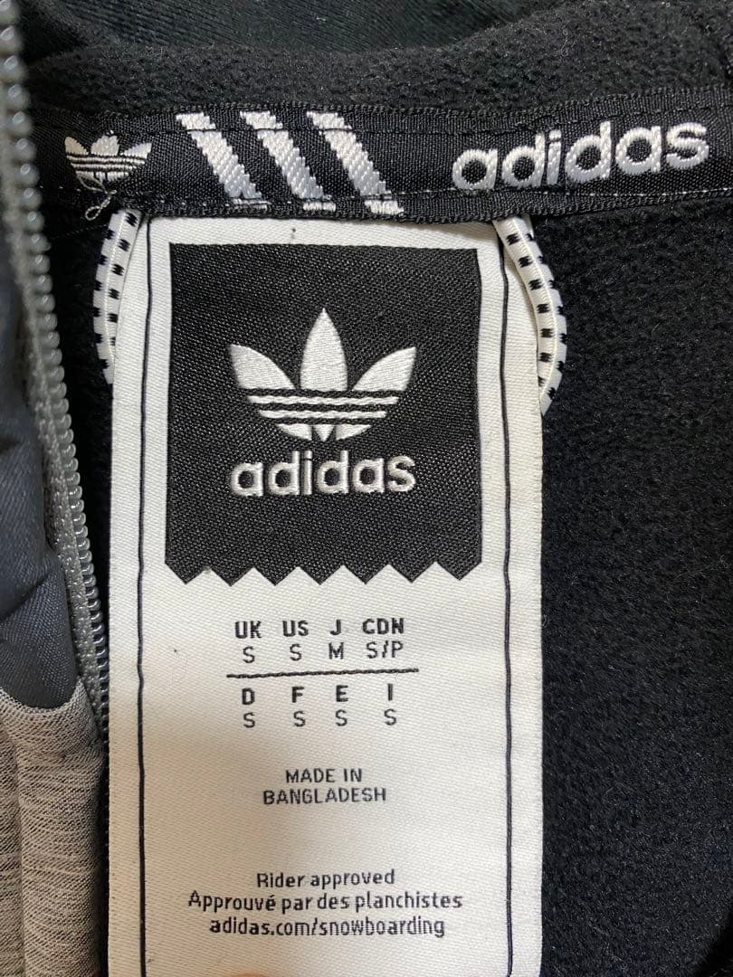 adidas スノーボードウェア フード付き Mサイズ