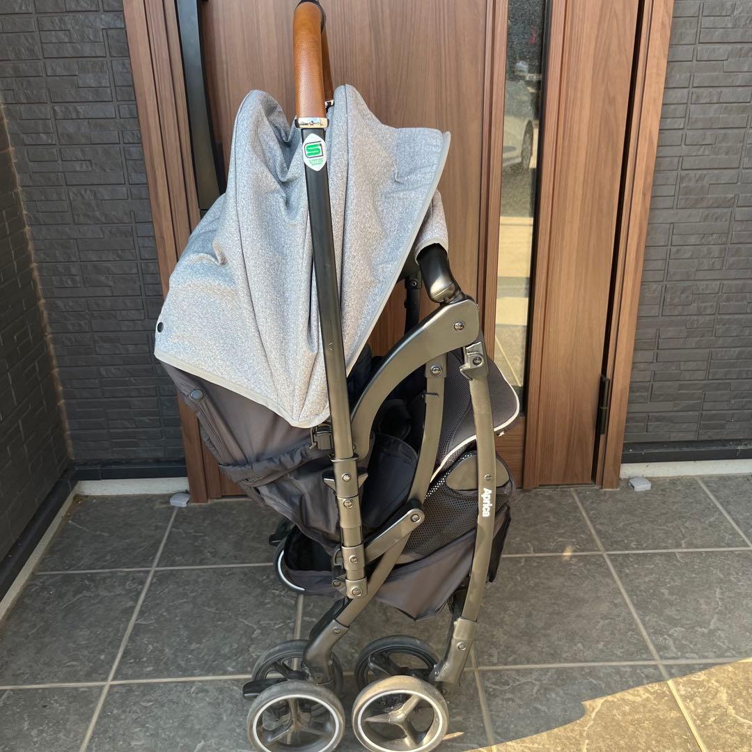 【美品】Aprica　ラクーナクッション　AC 2106241 両対面　レザー