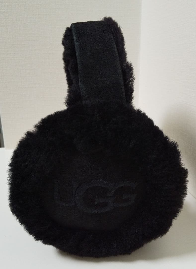 UGG イヤーマフ黒　イヤーマフラー　アグ