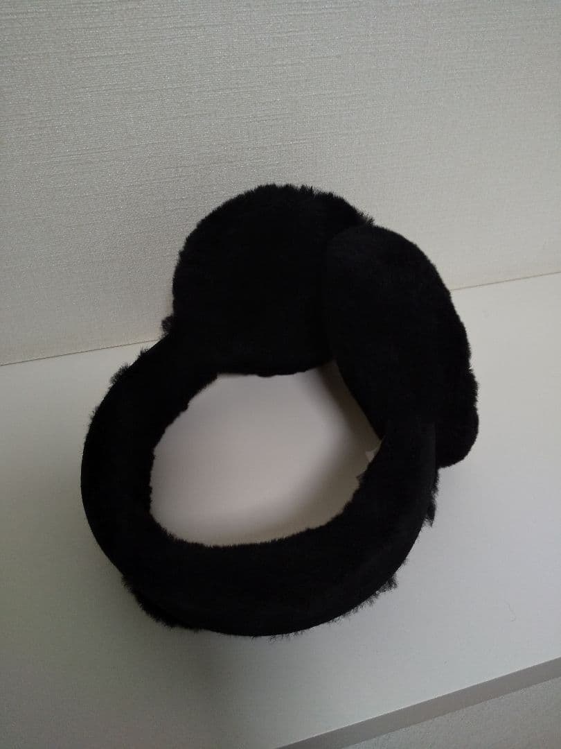 UGG イヤーマフ黒　イヤーマフラー　アグ