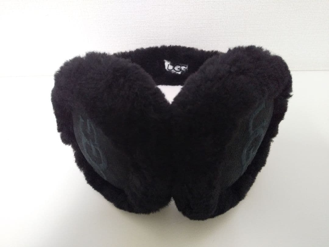 UGG イヤーマフ黒　イヤーマフラー　アグ