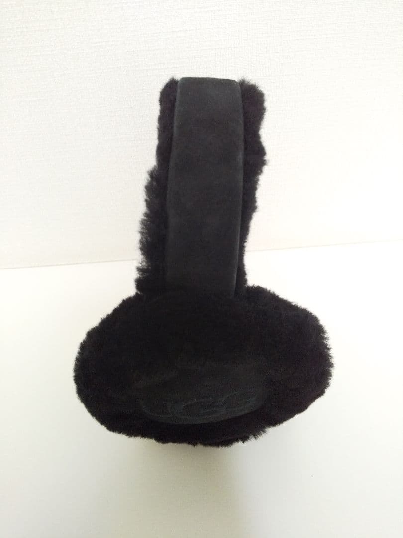 UGG イヤーマフ黒　イヤーマフラー　アグ