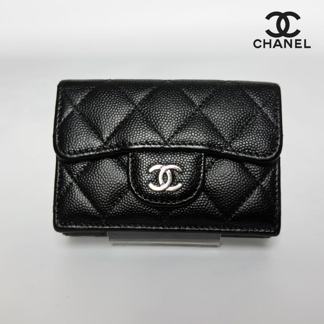 正規品　超美品　シャネル　マトラッセ　シルバー金具　Wホック　三つ折り財布