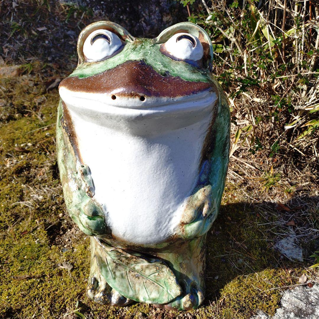 信楽焼　手作り出目笑い立ち蛙　(特大) 52cm　蛙　カエル　かえる