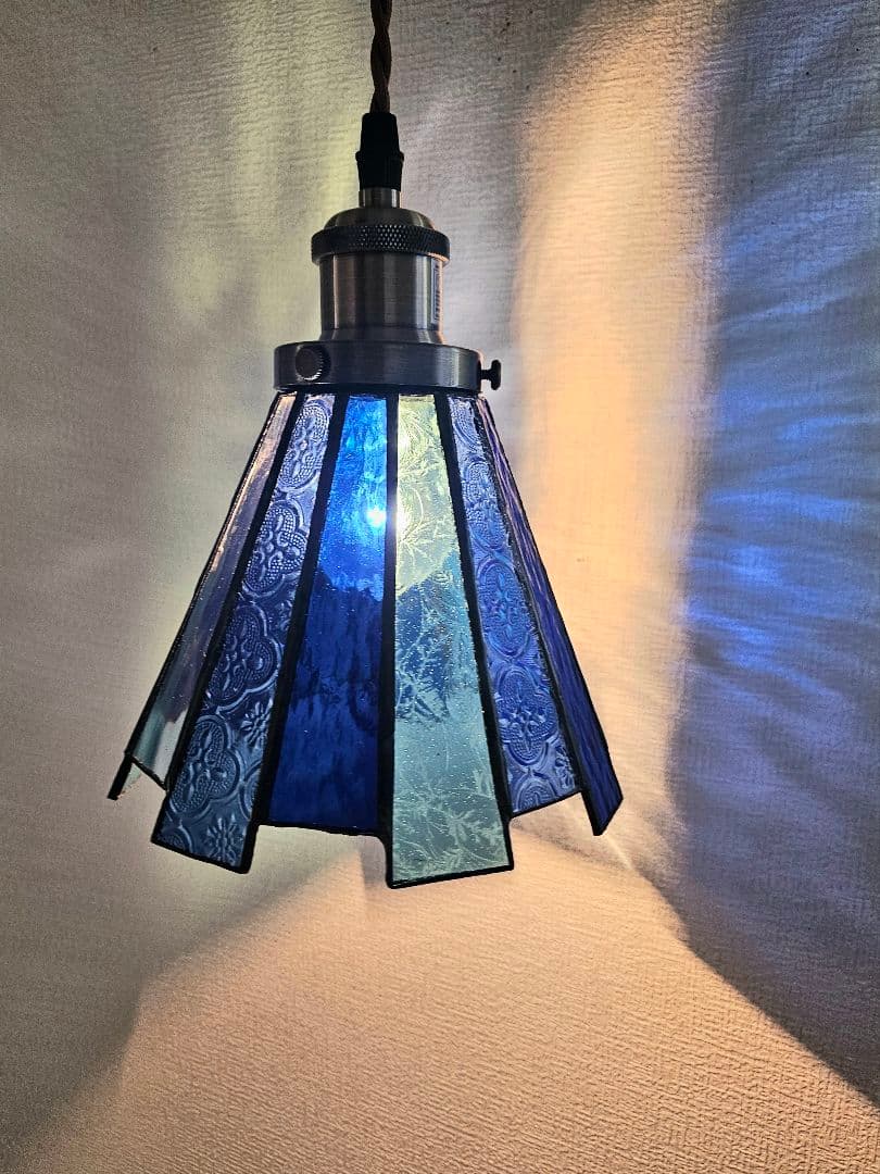 ✴︎:.。.ブルーフレアの14面ペンダントライト　＊送料無料＊