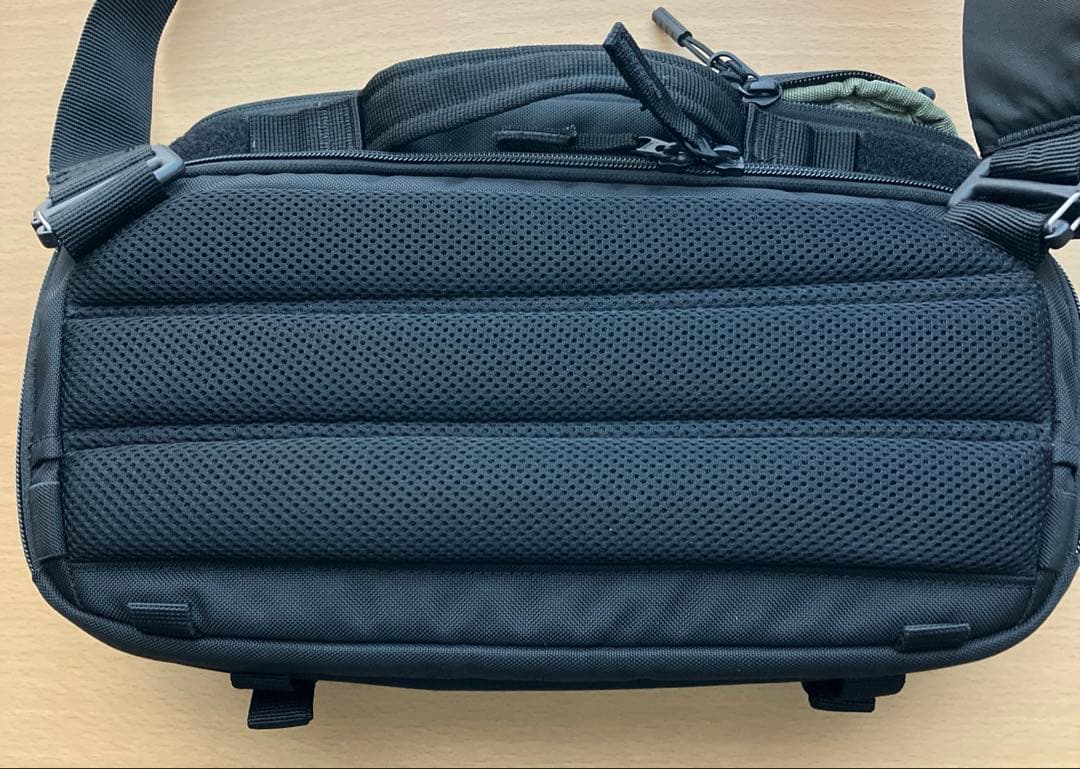 5.11 Tactical LVC8 SLING PACK ブラック