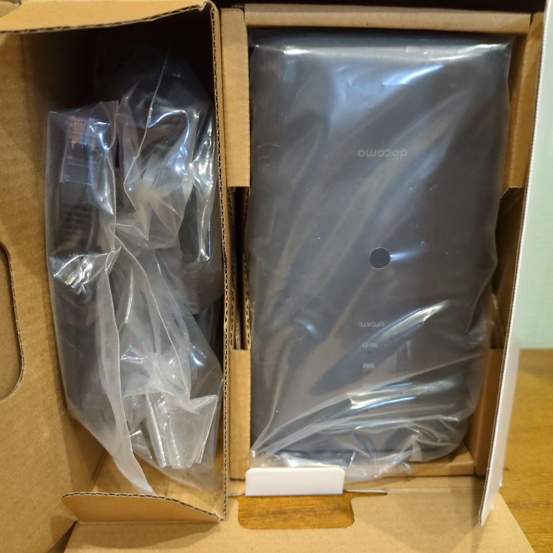 【新品未使用】NTTドコモ ホームルーター 5G HR02