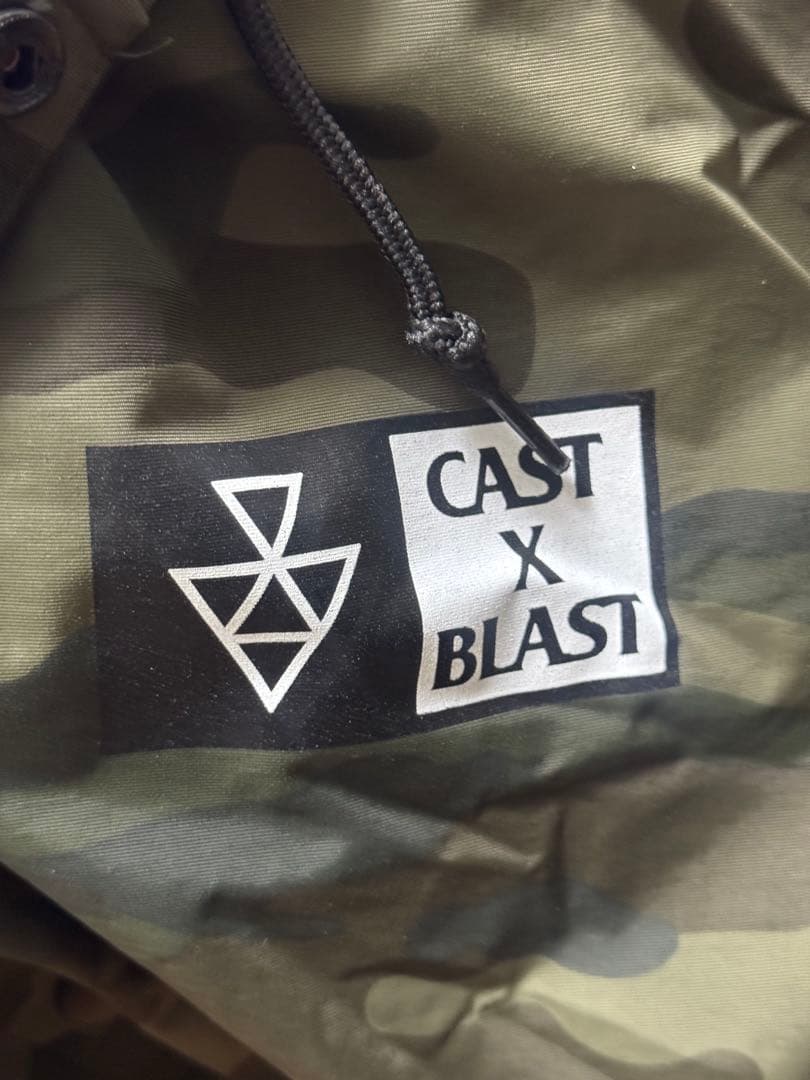 CAST X BLAST COACH JACKETカモフラ柄 新品未使用品