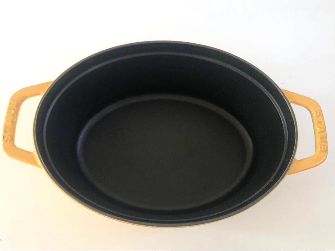 Staub ストウブ オーバル 23cm イエロー