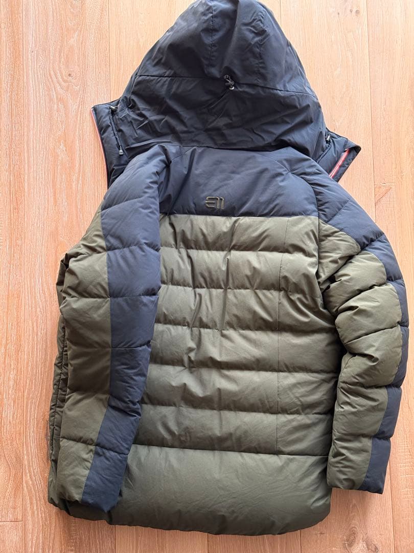使用回数1回　Elevenate Combin ダウンGore-Tex