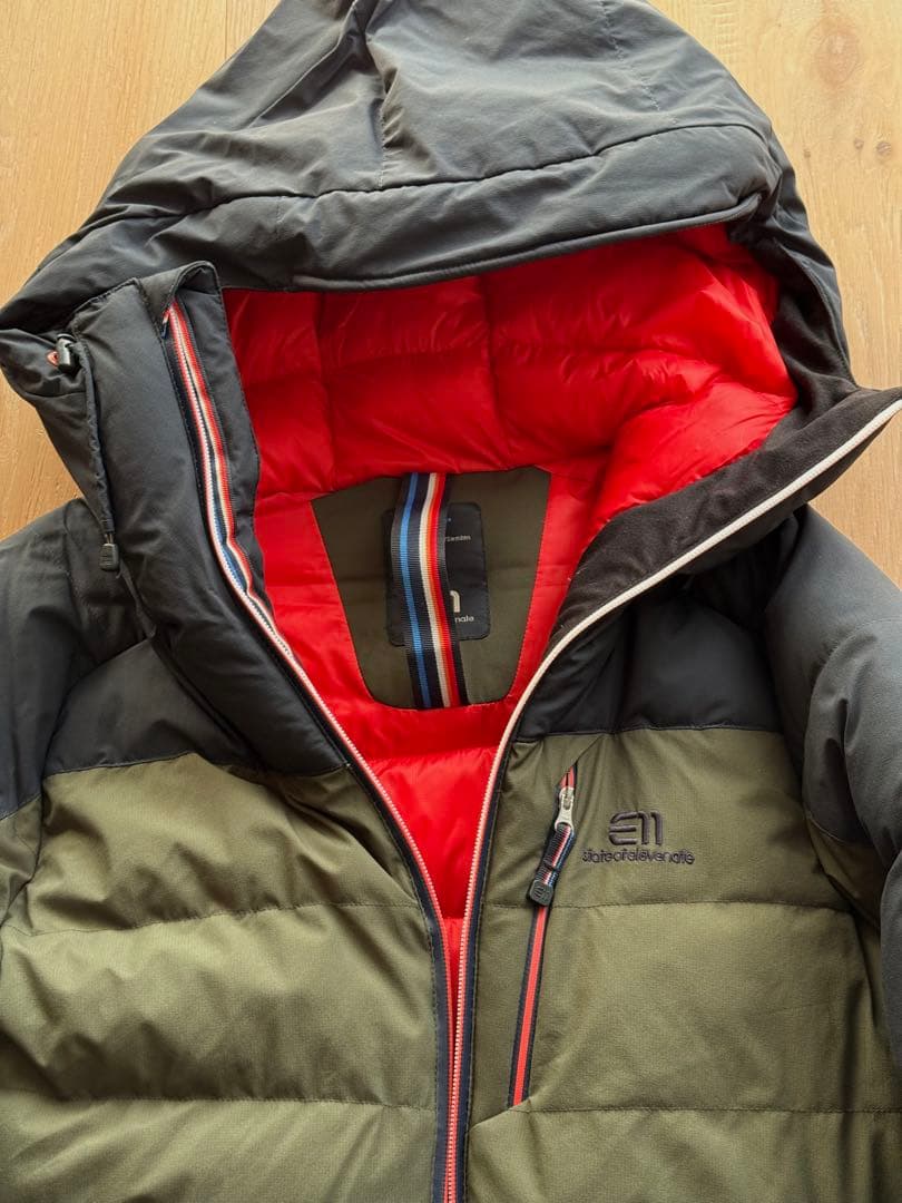 使用回数1回　Elevenate Combin ダウンGore-Tex