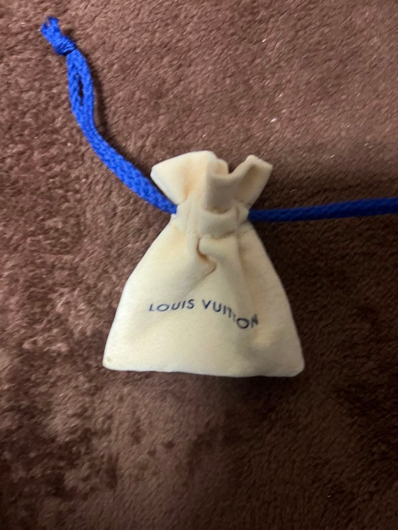 LV ルイ・ヴィトン　ピアス　モザイク　片耳
