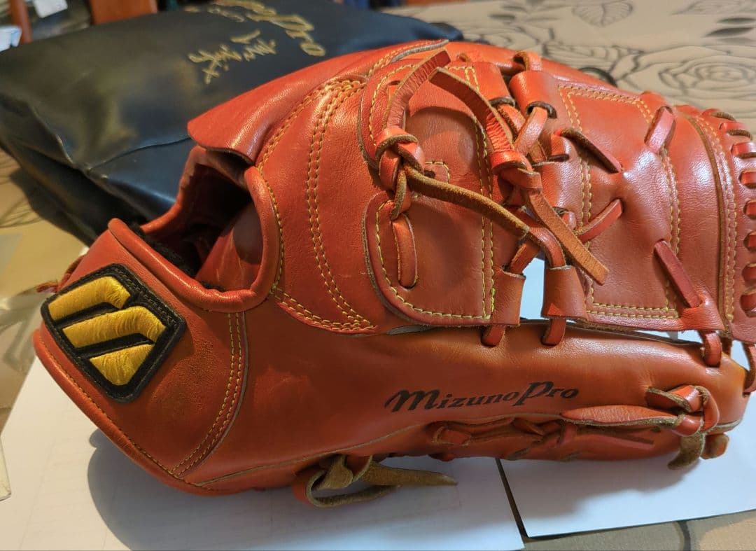 坪田信義名人作　ミズノプロ　一般硬式用　グラブ