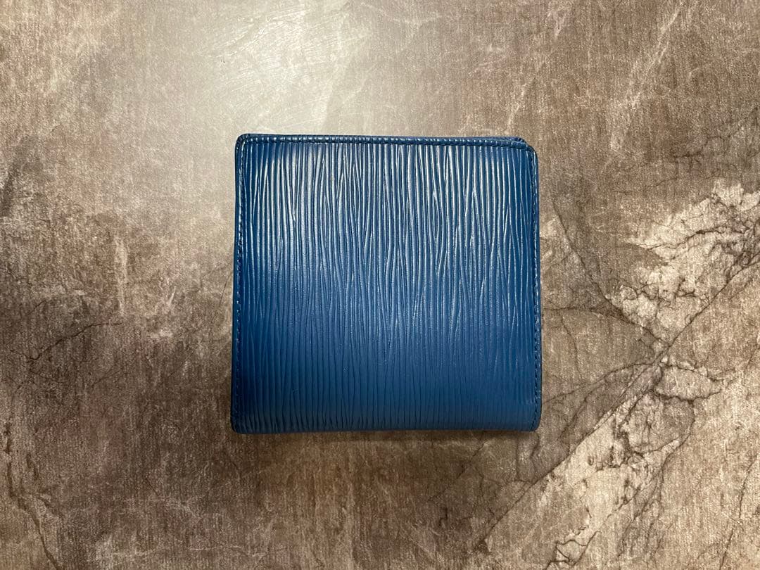 Louis Vuitton 青 エピレザー 二つ折り財布　ルイヴィトン