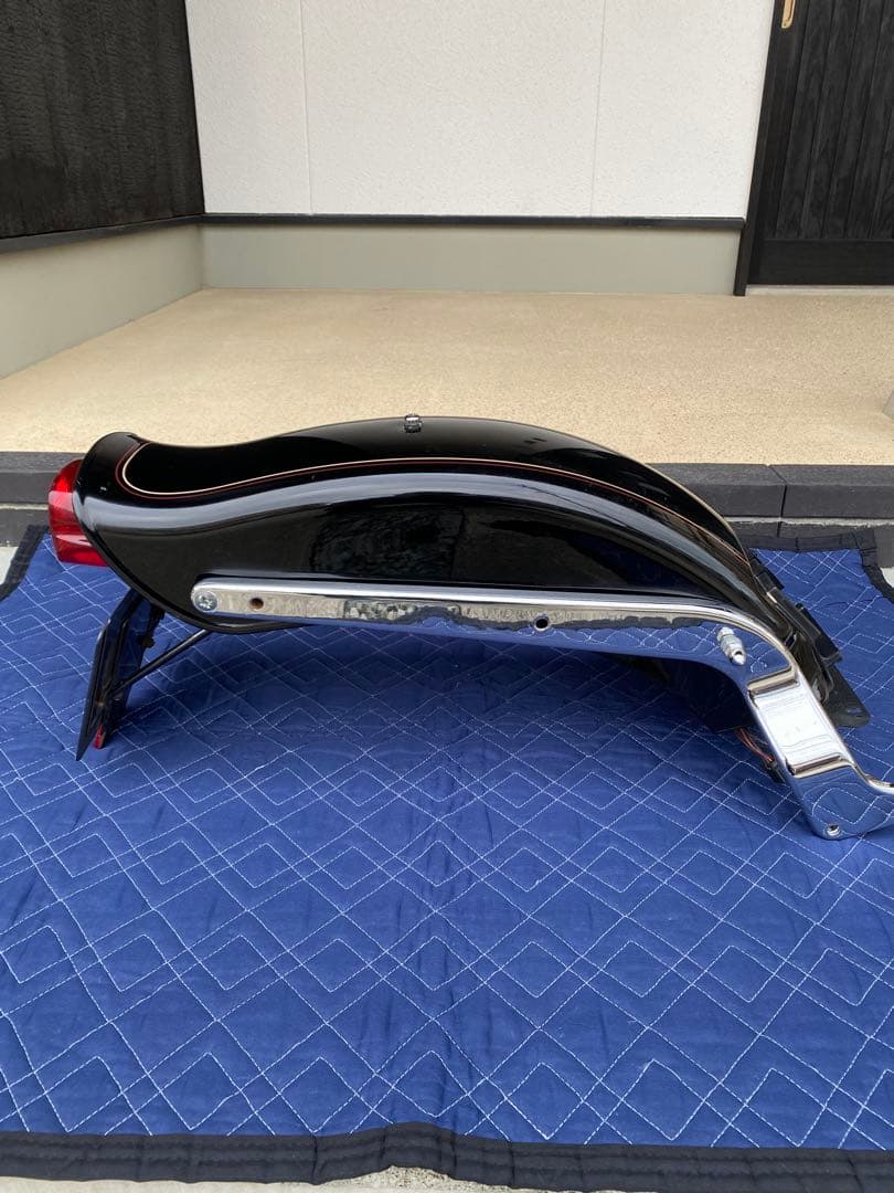 1998FXSTC 純正リアフェンダー　ボブフェンダー。ストラット付き