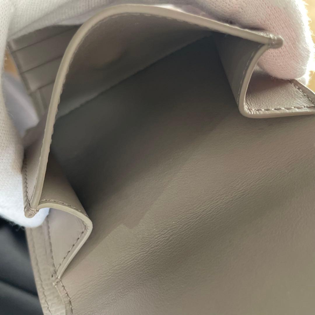 未使用級美品！　セリーヌ　三つ折り財布　トライフォールフォレット　箱付き