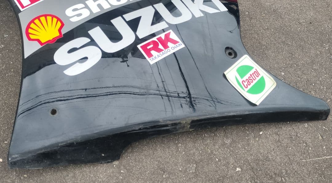 スズキ RGV250Γ カウルセット 黒 VJ21A 傷等有り 割れ無し