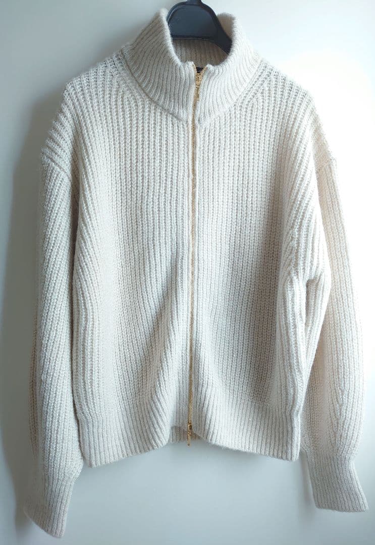 23区今季【洗える】スパンコールバルキー ダブルジップ ニットブルゾン