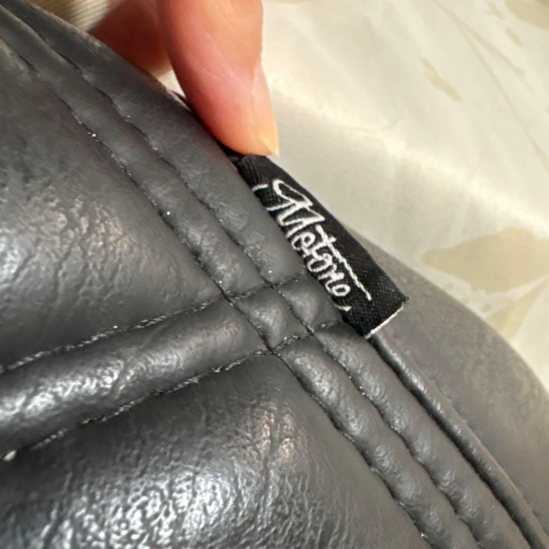 モートーン　ボンネビル　空冷　ダイヤモンドステッチ　スキニーシート