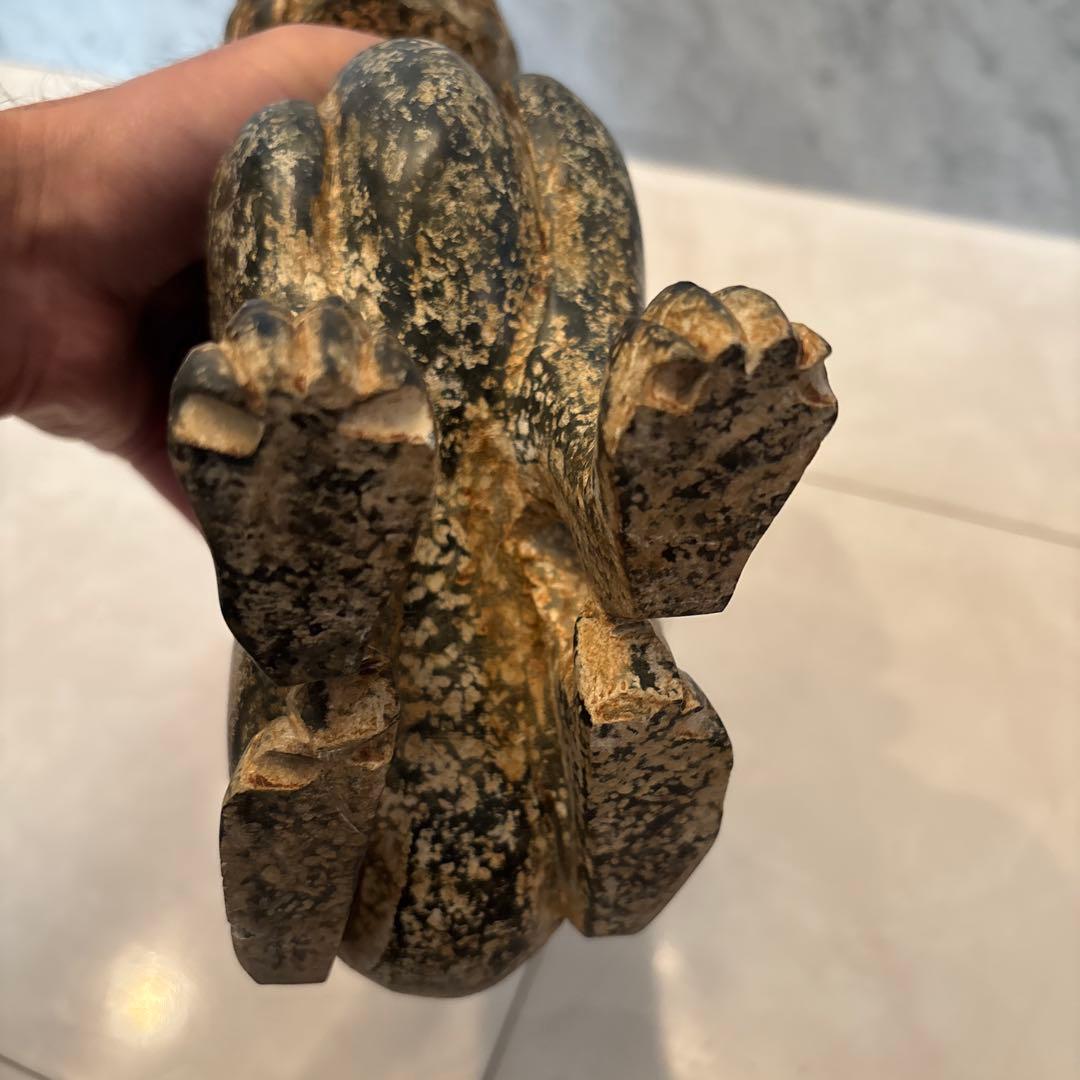 中国アンティーク　威厳のある姿が美しい幸運を呼び込む霊獣、麒麟の石製オブジェ