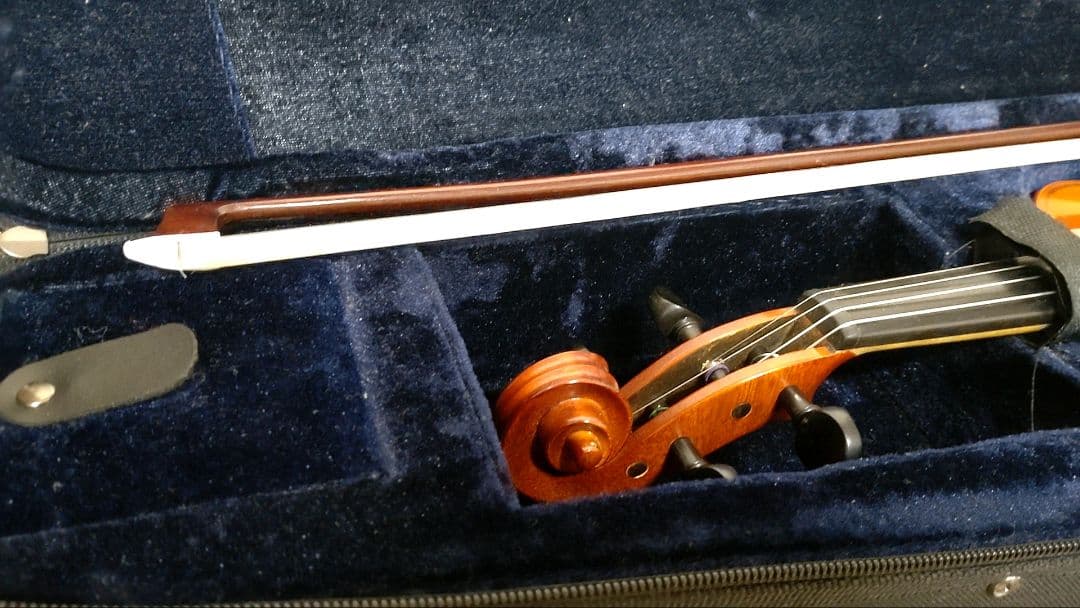 年末セール　ルーマニア製　HORA　REGHIN　バイオリン　1/2　子供用