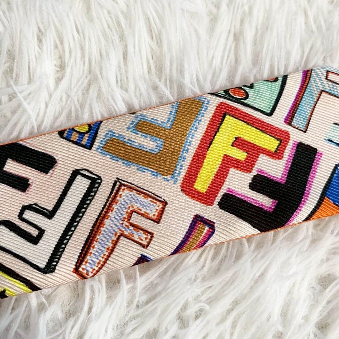 FENDI　フェンディ　ズッカ柄　FFロゴ　マルチカラー　ラッピー　スカーフ