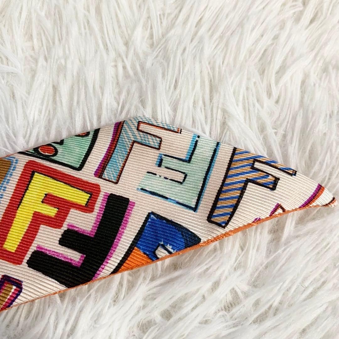 FENDI　フェンディ　ズッカ柄　FFロゴ　マルチカラー　ラッピー　スカーフ