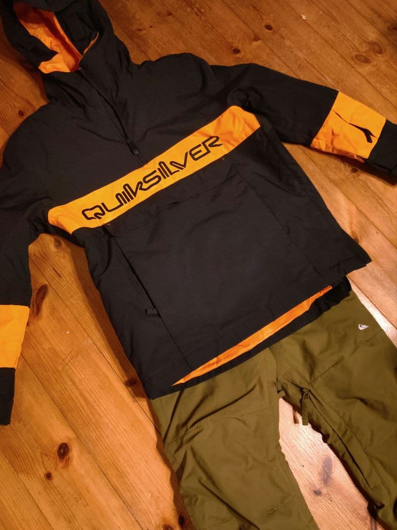 特価 美品 クイックシルバー スノーボード ウェアセット 140 130