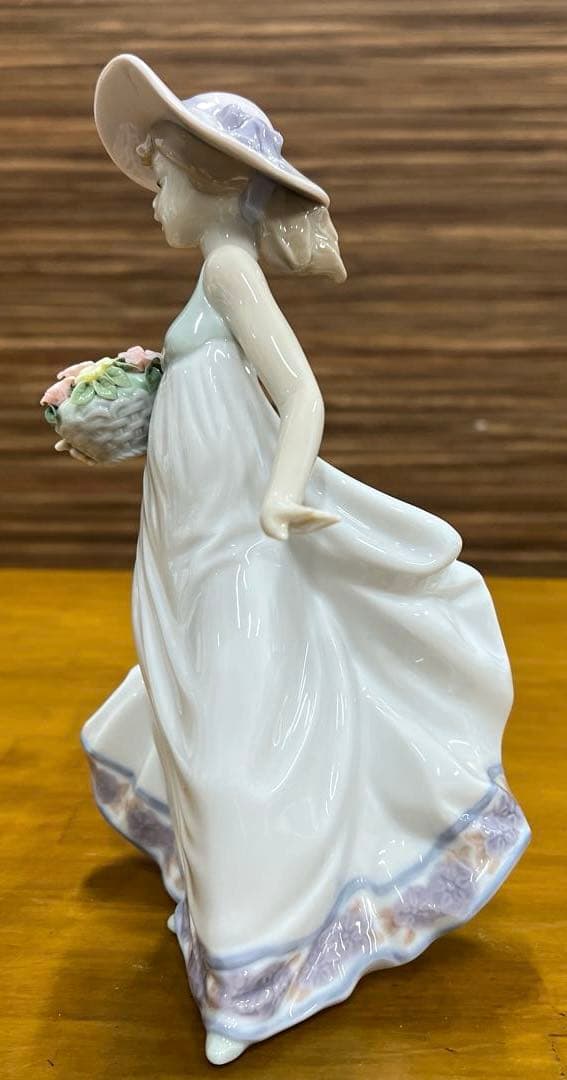 リヤドロ　LLADRO　春の花かご　#5790　フィギュリン　置物　陶磁器
