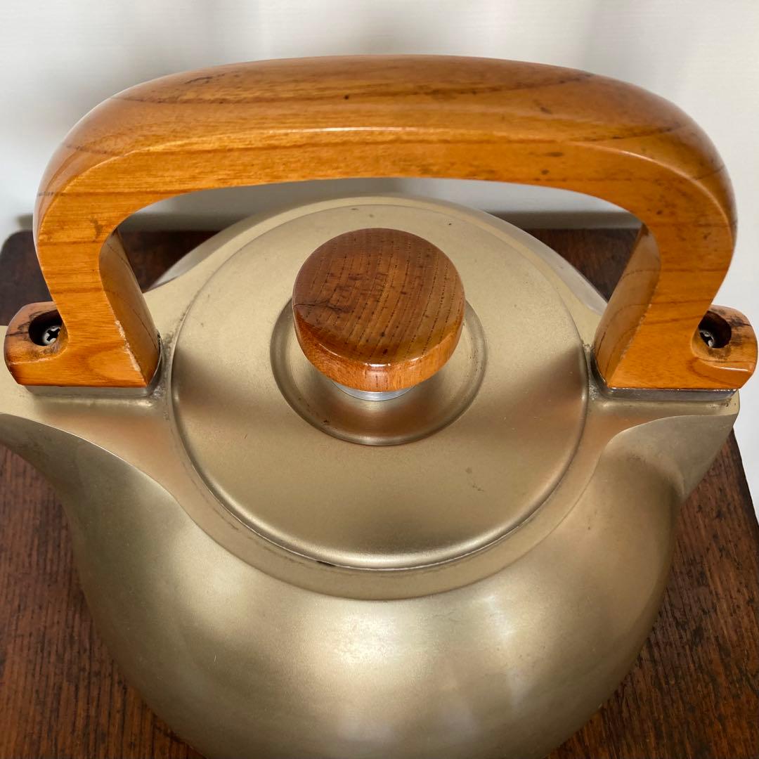 やかん 鋳物 アルミ アルマイト加工 木製取っ手 昭和レトロ