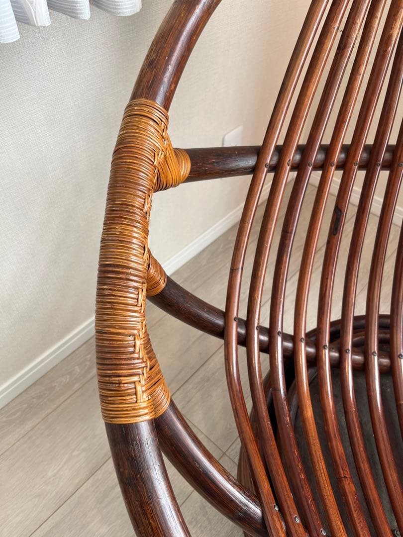 たむ様【引き取り限定】ラタンチェア 360度 回転式 籐家具