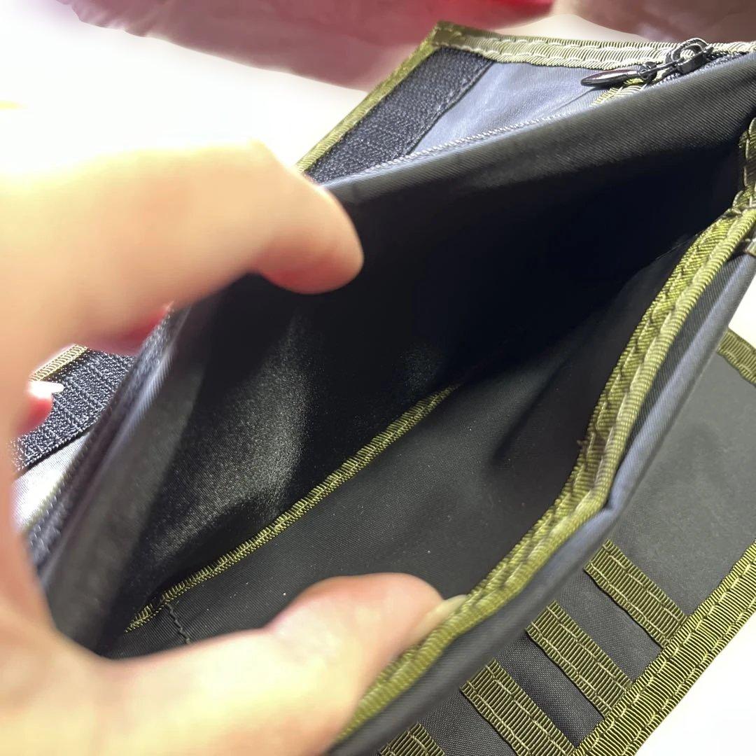 本日限定価格　STUSSY ステューシー 三つ折り　長財布　ブラック×カーキ