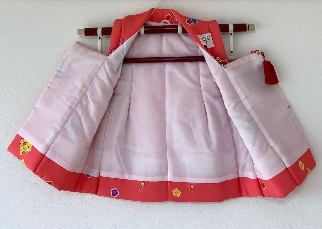 No.339子供着物3点セット被布、着物、襦袢付き3歳用です。