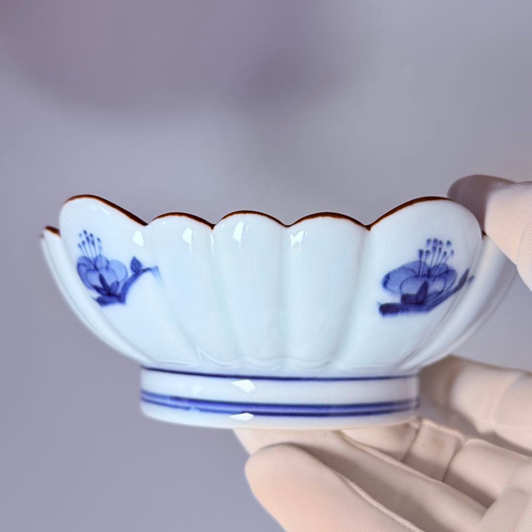 賞美堂　其泉窯　染付藤文様菊花型鉢　五客　有田焼人気窯　未使用保管品　残りわずか