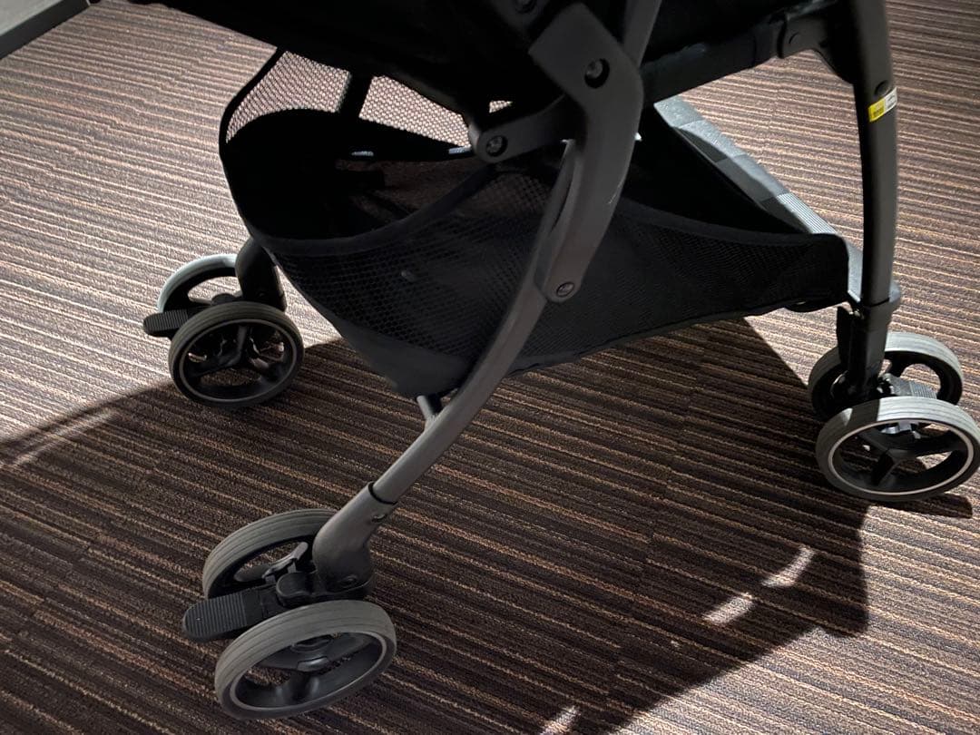 アップリカ マジカルエアーフリーAB/ブラック