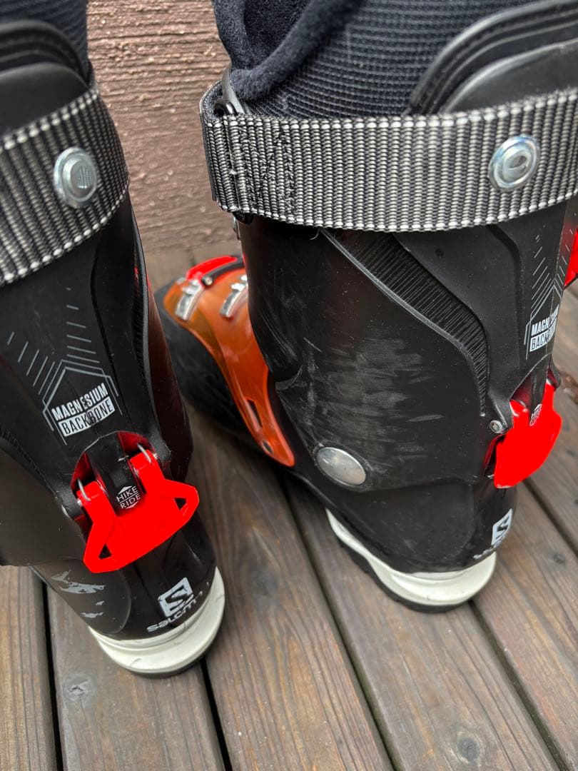 スキーブーツ　サロモン　27.5cm