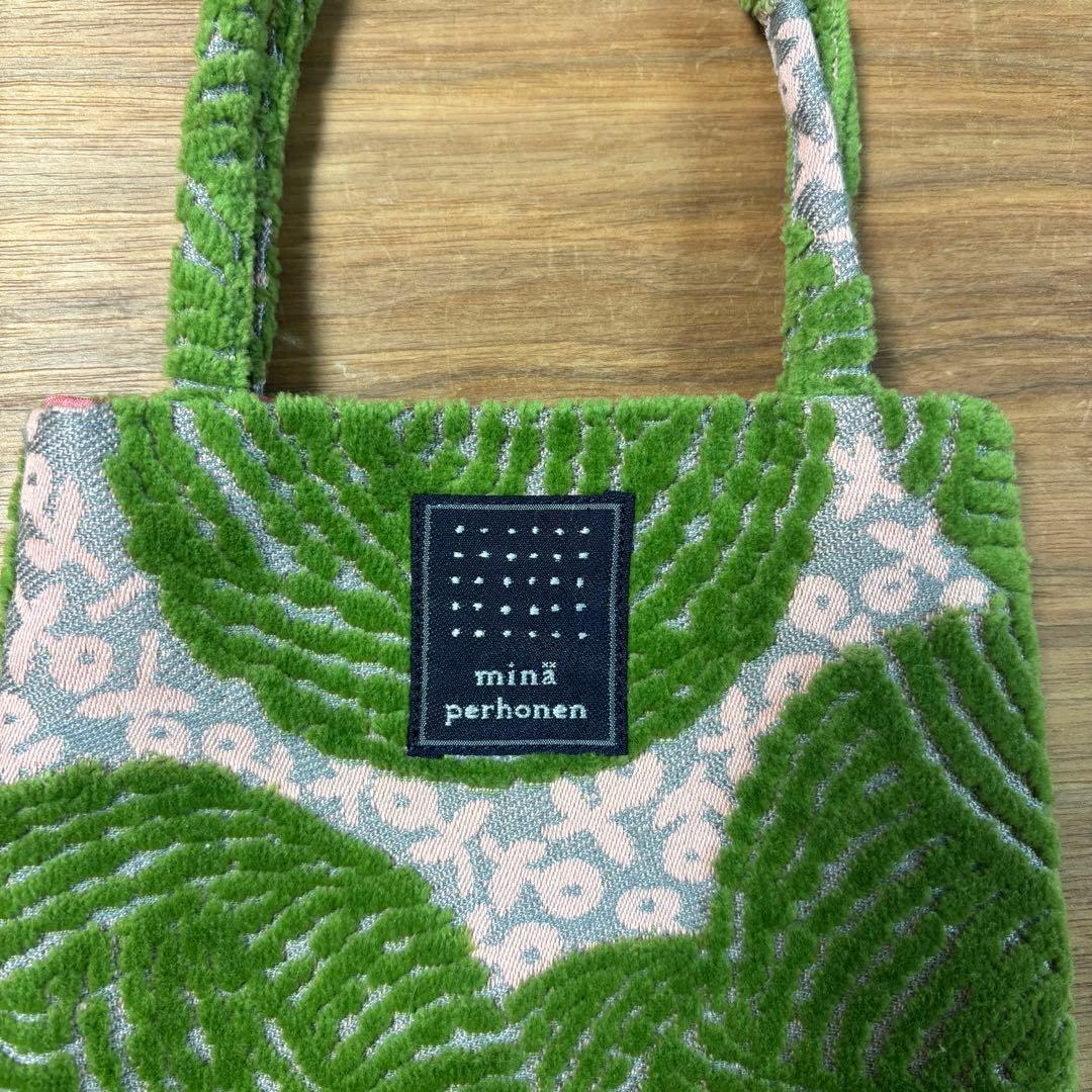 美品◇ミナペルホネン◇ウーリーボール◇ミニトートバッグ&ブローチおまけ付き