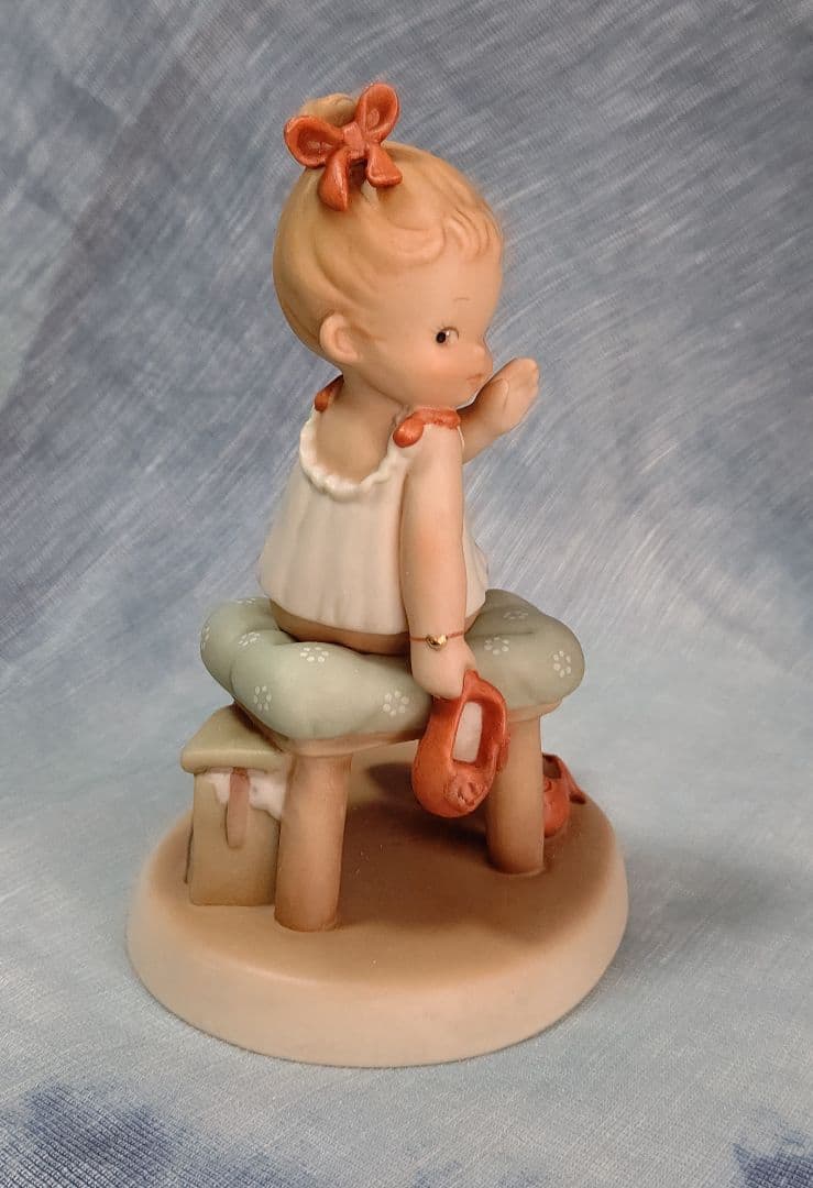 マーベル ルーシー アトウェル \" 可愛く座って \"レア