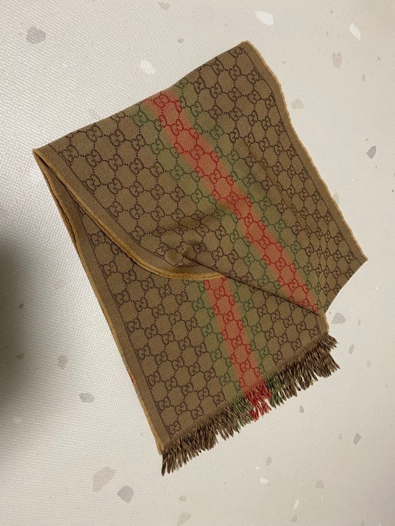 GUCCI グッチ　ストール　マフラー　ほぼ未使用
