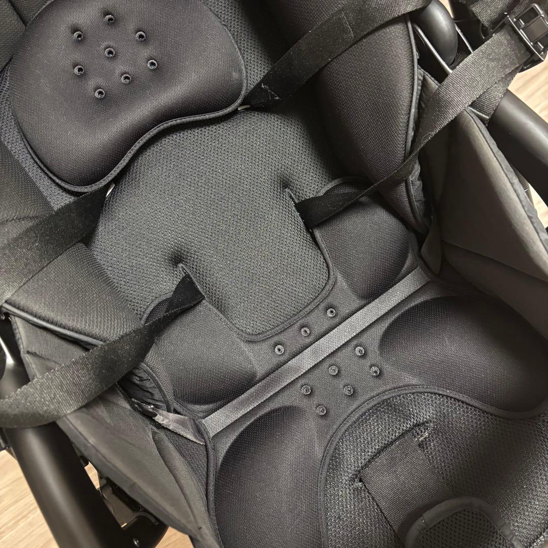 【美品】アップリカ　ラクーナクッションAFベビーカー　2023年モデル