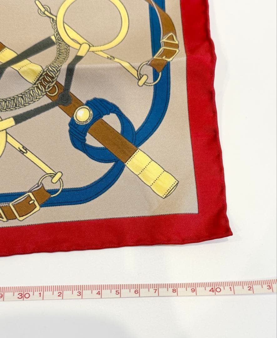 HERMES カレ45 Eperon d'Or スカーフ