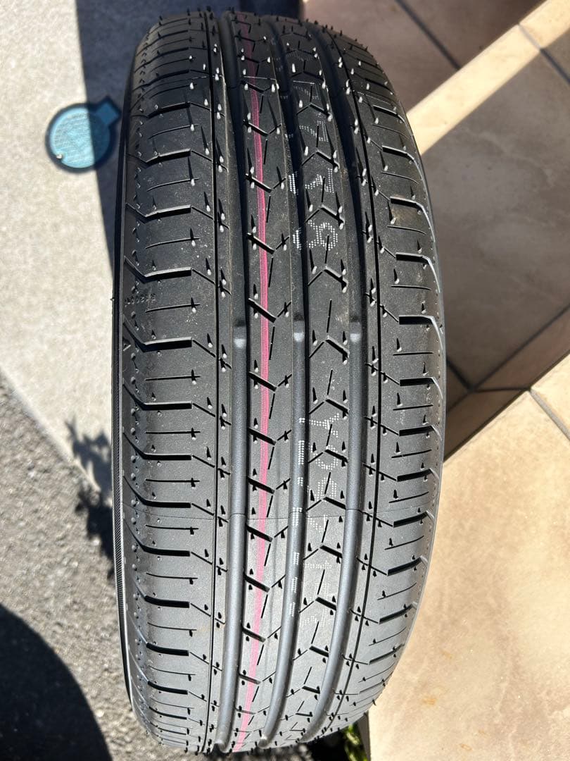 15インチ サマータイヤ 4本セット 185/65 /r15 新車外し