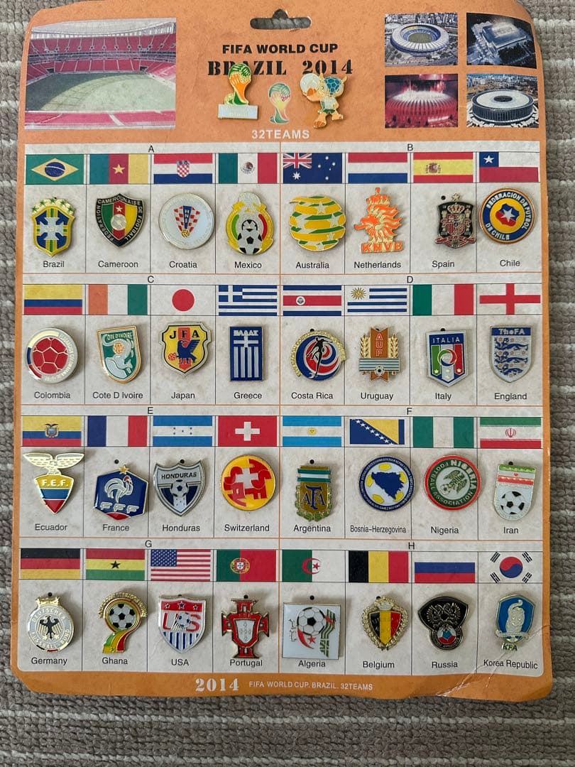 2014ワールドカップ　ピンバッジ32カ国