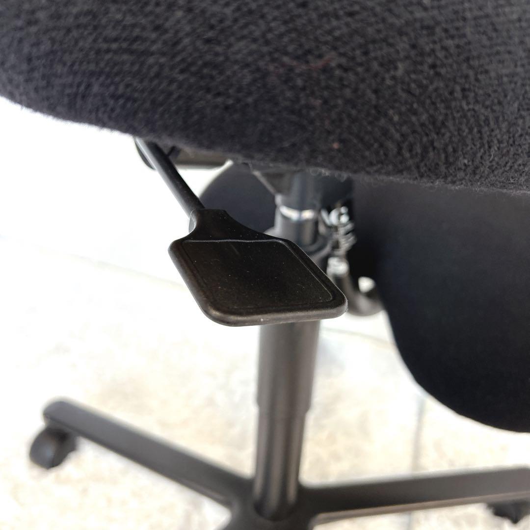 【希少】HAG バランスチェア ガス圧昇降機能 キャスター付 黒