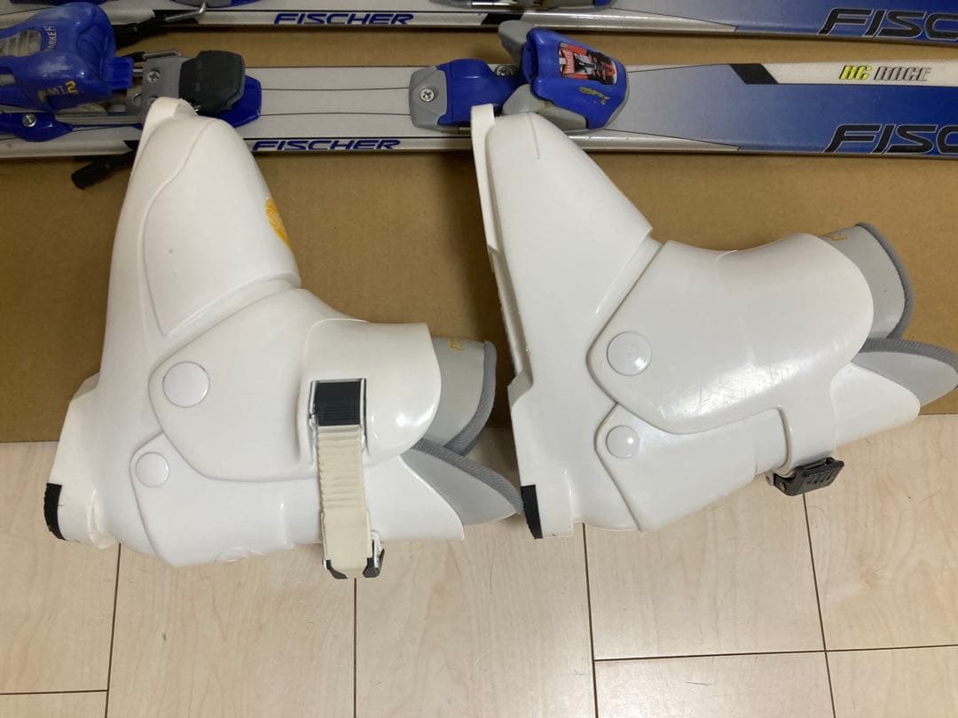 Fischer　ジュニア用　スキー板128cm ブーツ24cm ストック95cm