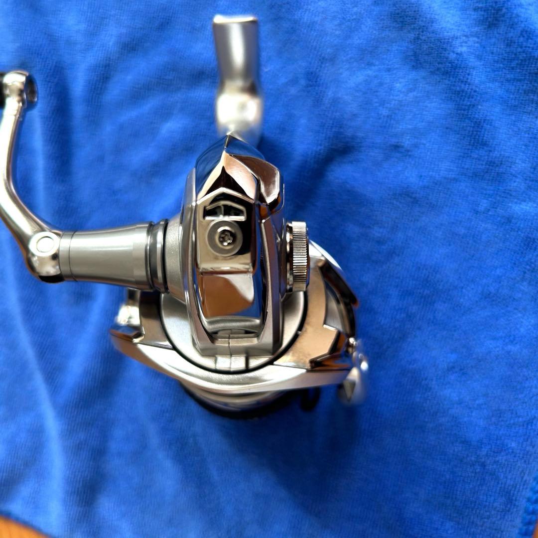【美品】SHIMANO STRADIC 4000MHGMスピニングリール