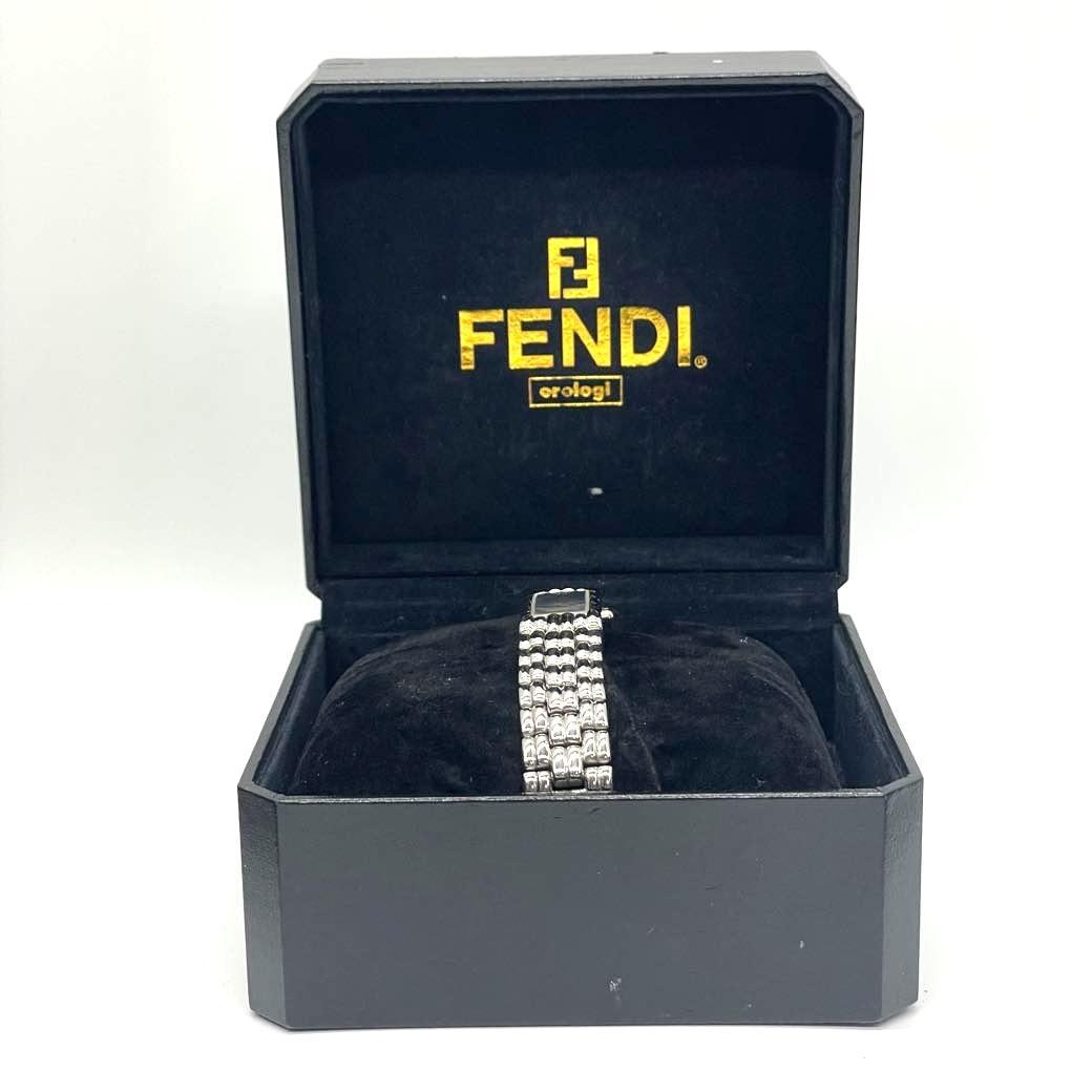FENDI フェンディ オロロジ QZ 880L 時計