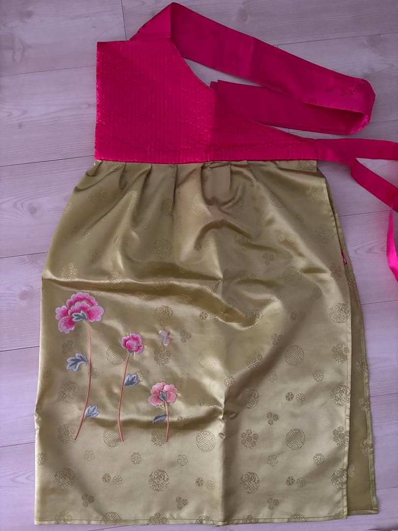 韓国 エプロン 刺繍